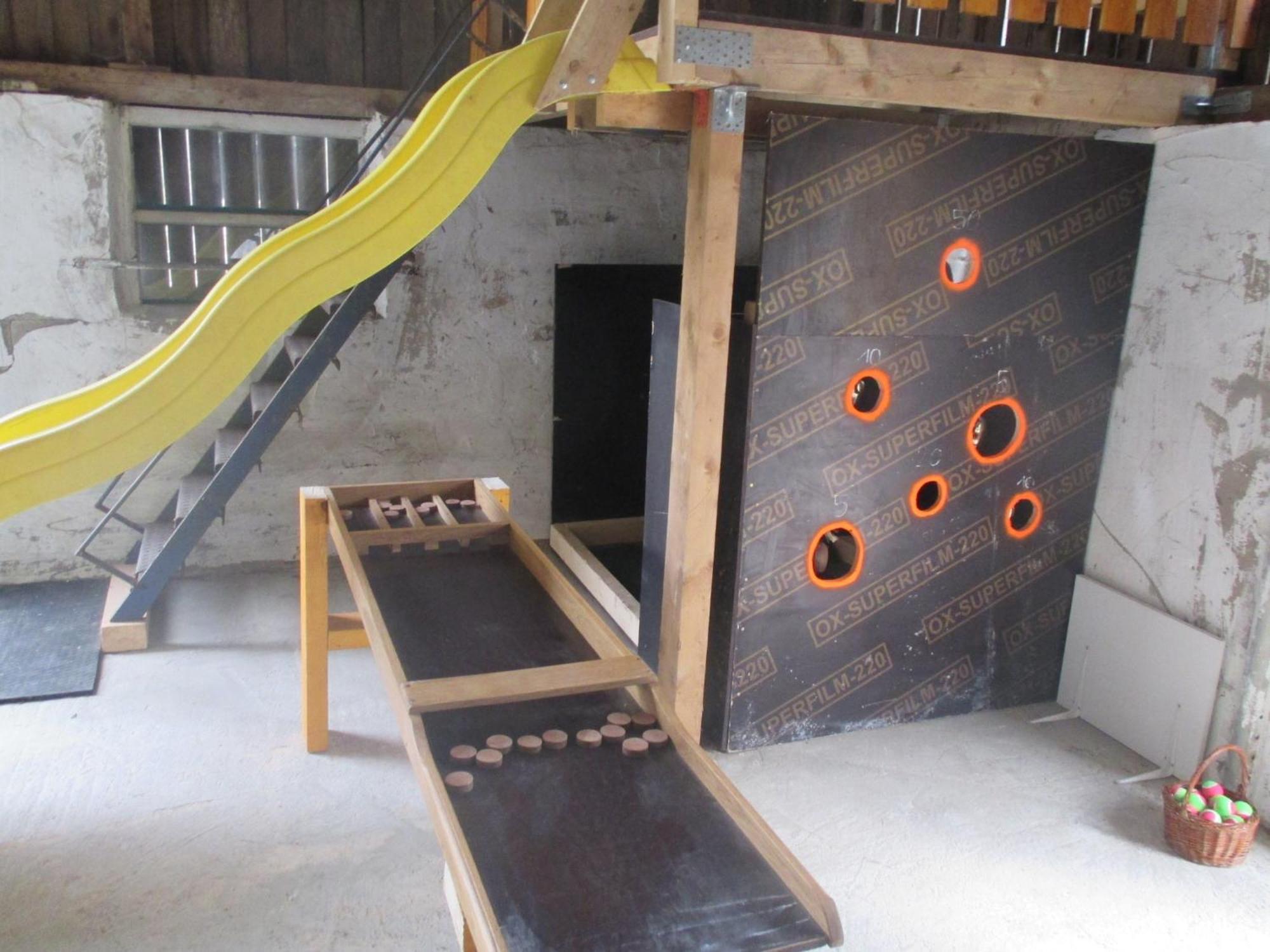 Comfy Holiday Home In Burg Reuland With Sauna Terrace Bbq 外观 照片