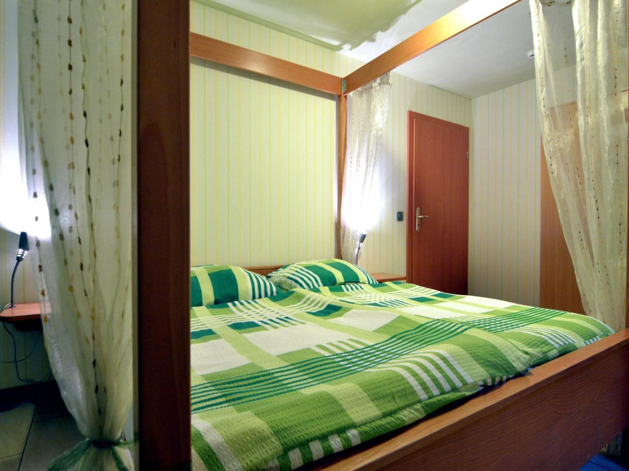 Comfy Holiday Home In Burg Reuland With Sauna Terrace Bbq 外观 照片